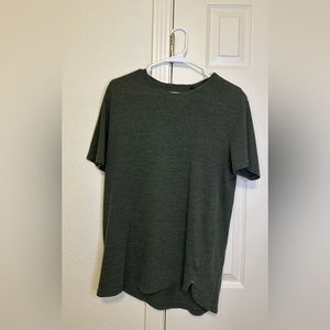 Men’s green Large shirt